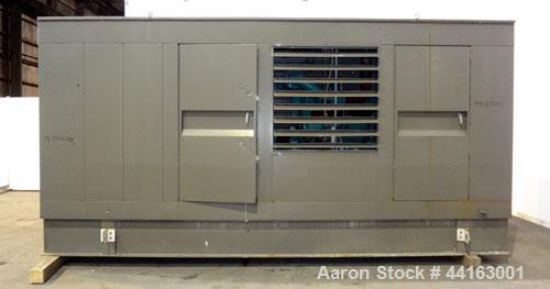 Used Cummins 450kW standby (410 kW prime) diesel generator set, Cummins DFEC, SN-H920478934. Cummins KTA19-G3 engine rated 685 HP @ 1800 RPM, SN-31143698. 3/60/277/480 V. PMG permnaent magnet generat...