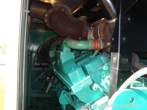 Used Cummins 2000 kW Standby Utility Grade Portable/Trailer Diesel Generator Se