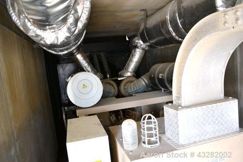 Used Cummins 900 kW standby (810kW prime) portable diesel generator set. Cummins model QST30-G2 Engine, Spec-D573001GX03, SN-37223214, emissions EPA tier 1. Newage Stamford generator SN-02126629/001....