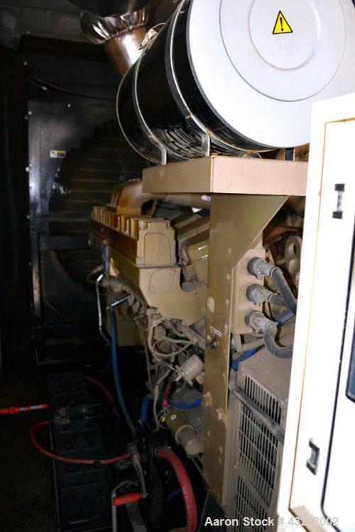 Used Cummins 900 kW standby (810kW prime) portable diesel generator set. Cummins model QST30-G2 Engine, Spec-D573001GX03, SN-37223214, emissions EPA tier 1. Newage Stamford generator SN-02126629/001....