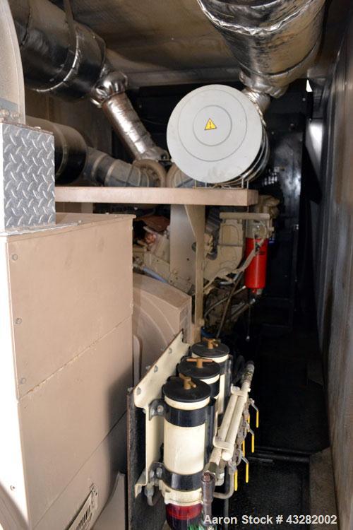 Used Cummins 900 kW standby (810kW prime) portable diesel generator set. Cummins model QST30-G2 Engine, Spec-D573001GX03, SN-37223214, emissions EPA tier 1. Newage Stamford generator SN-02126629/001....
