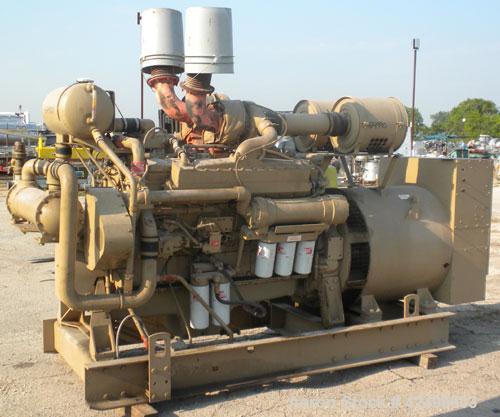 Used Cummins 510 kW Standby Generator Set. 3/60/277/480V. Cummins Engine Model VTA-1710-GS, Engine No. 37102213. Stand alone control panel with 800 Amp breaker. 294 hrs.
