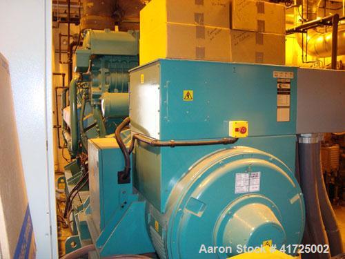Used Cummins 1100 kW Cont Rated Natural Gas Generator Set. Cummins QSV81-G engine, 1200 rpm. Newage Stamford end, 3/60/480V.  5528 hours. Built 2002. Includes:  Unit mounted Cummins Power Command dig...