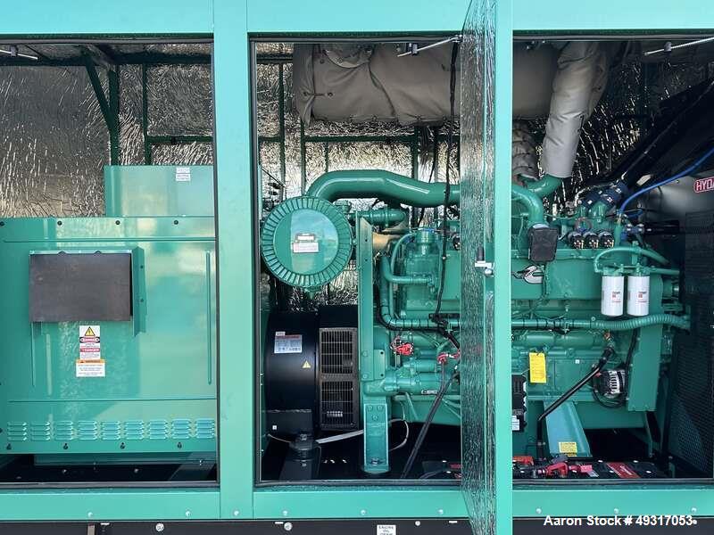 Unused Cummins 500 kW Natural Gas Generator – C500N6B, Utility Paralleling, Sound Enclosure, 2025