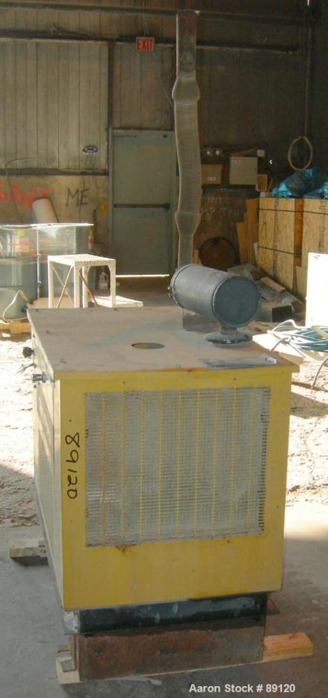 USED: Generac natural gas generator, 8 kw, 1/60/120/240 volt, 1800 rpm, 8 kva. 289.9 hours on meter.