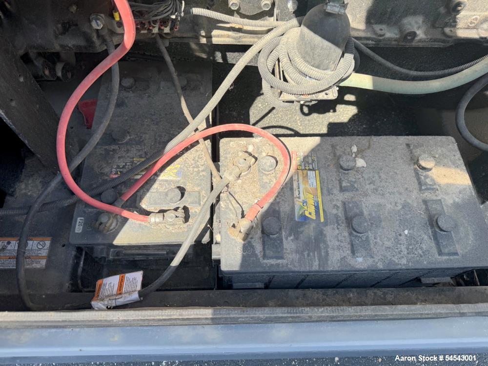 Used Generac Natural Gas Generator, Model MG0300. 300 KW. Enclosed OH0924 Engine. Weather Enclosure. Eaton Inline 630 Amp Breaker. Coolant Heater. Built 2012. 3/60/277/480V. 160 hours Reported. Seria...
