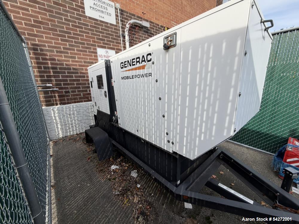 Used Generac Magnum MMG100, serial number 1412212, with only 48.6 hours of operation. It is powered by a John Deere 4045HFG92 engine (serial number PE4045R058275) featuring a 4.5L displacement and AT...