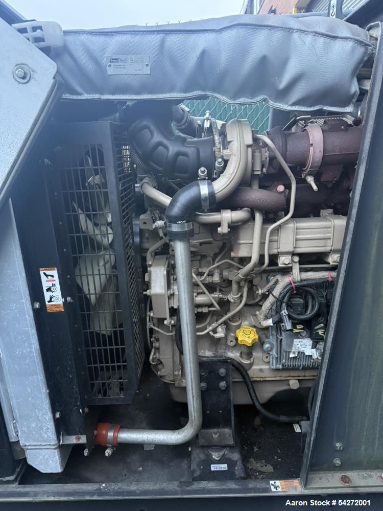 Used Generac Magnum MMG100, serial number 1412212, with only 48.6 hours of operation. It is powered by a John Deere 4045HFG92 engine (serial number PE4045R058275) featuring a 4.5L displacement and AT...