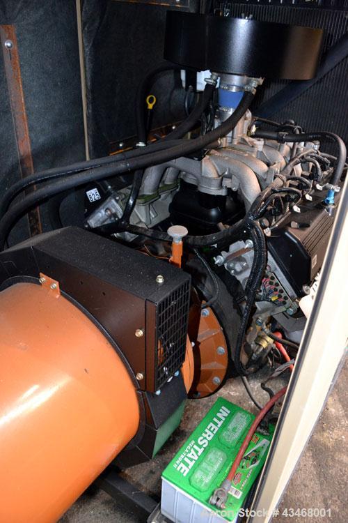 Used Generac 100 kW natural gas generator set.Model QT10068JNSN 125 KVA SN-4898862, 3/60 120/240V. 350 Amp main-line circuit breaker. Weather enclosure.UL listed generator assembly. Yr 2007.