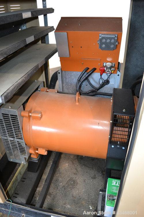 Used Generac 100 kW natural gas generator set.Model QT10068JNSN 125 KVA SN-4898862, 3/60 120/240V. 350 Amp main-line circuit breaker. Weather enclosure.UL listed generator assembly. Yr 2007.