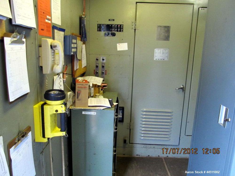 Used General Motors 2000 kW Diesel Generator Set.  EMD Model 16-567-FD4 engine, rated 2875 hp @ 900 rpm, serial #70-M3-1122.  3/60/4160V.  Weather enclosure.  125 Gallon day tank. Control building wi...
