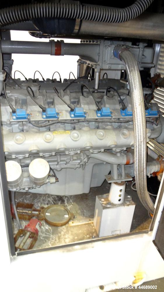 Unused-Hess Microgen 400 kW continuous rated natural gas generator set. Dawoo engine model GV222 TI 22 liter SN-EEYOA200217. 3/60/480V. 800 Amp main-line circuit breaker. New Basler 2020 control pane...