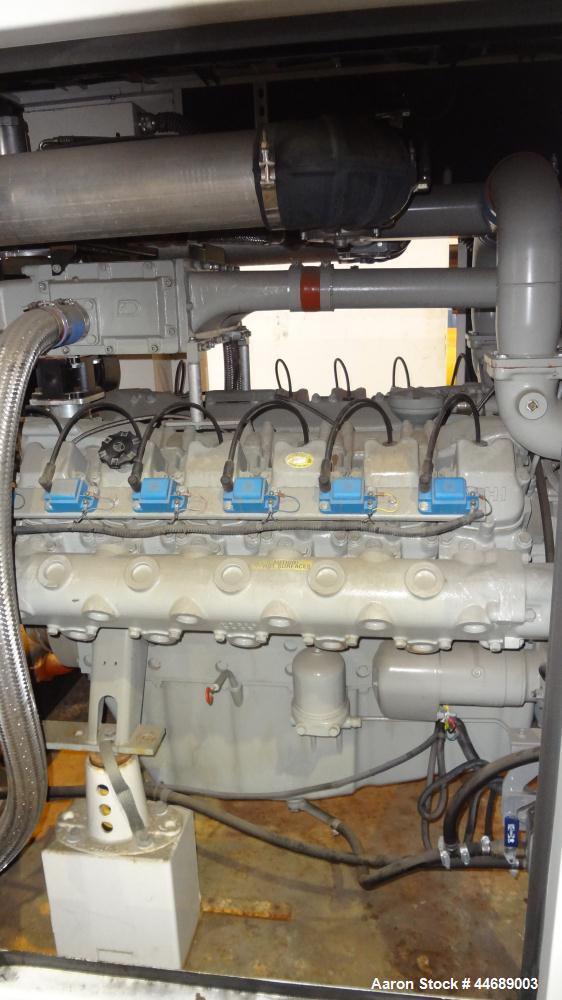 Unused-Hess Microgen 400 kW continuous rated natural gas generator set. Dawoo engine model GV222 TI 22 liter SNEEYOA200216. 3/60/480V. 800 Amp main-line circuit breaker. New Basler 2020 control panel...