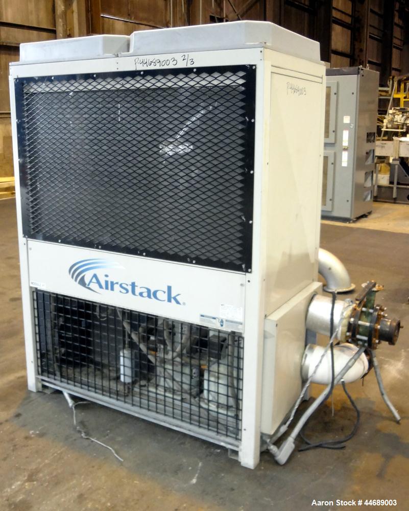 Unused-Hess Microgen 400 kW continuous rated natural gas generator set. Dawoo engine model GV222 TI 22 liter SNEEYOA200216. 3/60/480V. 800 Amp main-line circuit breaker. New Basler 2020 control panel...