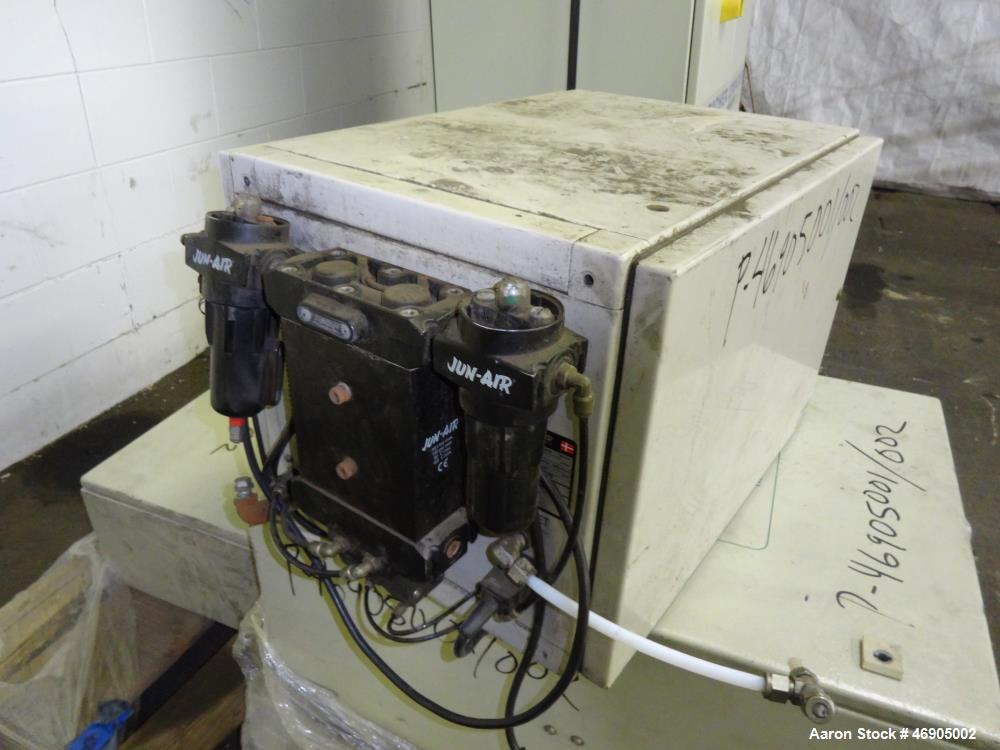 Used Jenbacher 2000 kW natural gas generator. Jenbacher J616GS