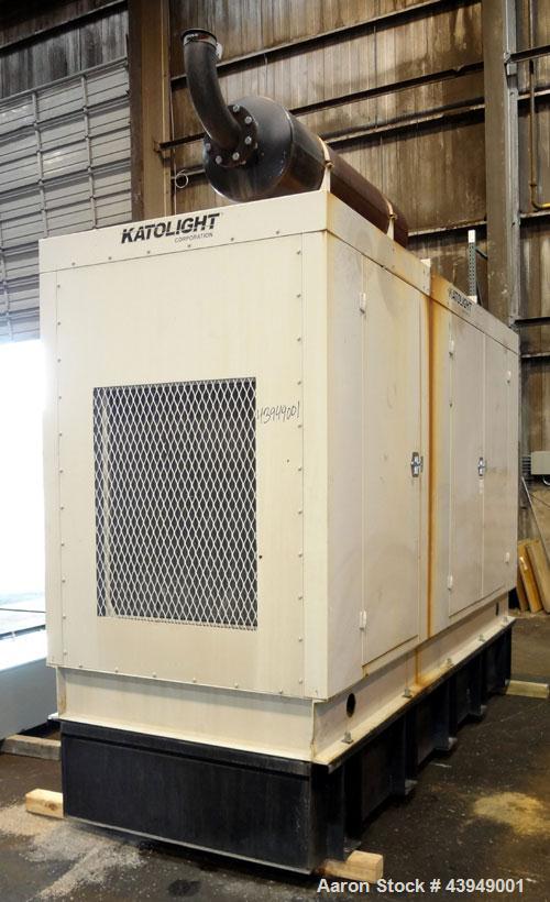 Used Katolite 250 kW standby (220kW Prime) diesel generator set, model D250FPV4, SN-LM23961385193-1002. Volvo TAD1031GE engine 381 HP @ 1800 RPM, SN-2100318383. 3/60/120/208V reconnectable to other v...