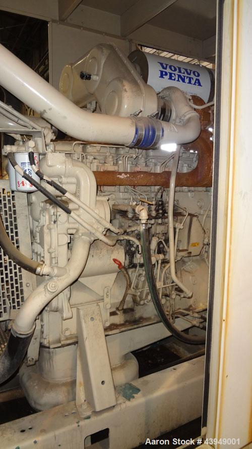 Used Katolite 250 kW standby (220kW Prime) diesel generator set, model D250FPV4, SN-LM23961385193-1002. Volvo TAD1031GE engine 381 HP @ 1800 RPM, SN-2100318383. 3/60/120/208V reconnectable to other v...