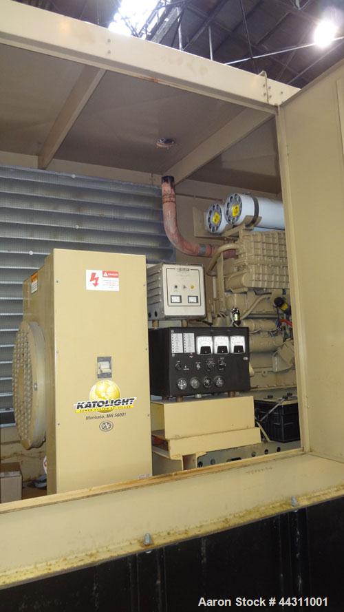 Used Katolight 400 kW Standby (350 kW prime) Diesel Generator Set, model D400FRV4, Serial #LM235869. Volvo model TWD1630GP engine rated 605 hp @ 1800 rpm. 3/60/277/480V. 600 Amp main-line circuit bre...
