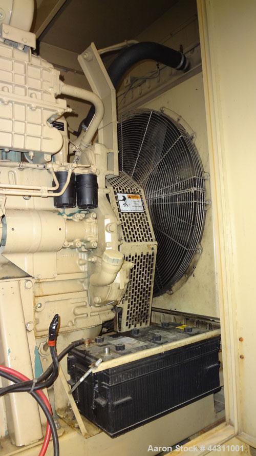 Used Katolight 400 kW Standby (350 kW prime) Diesel Generator Set, model D400FRV4, Serial #LM235869. Volvo model TWD1630GP engine rated 605 hp @ 1800 rpm. 3/60/277/480V. 600 Amp main-line circuit bre...