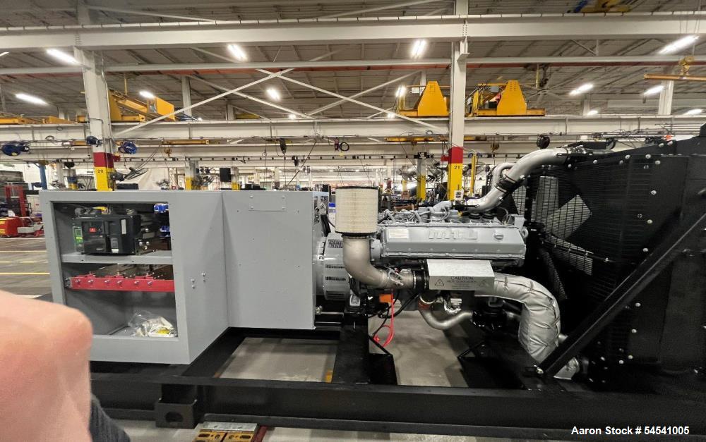 MTU DS900 900 kW Industrial Backup Generator with 24-Hour Fuel Tank – Built 2024