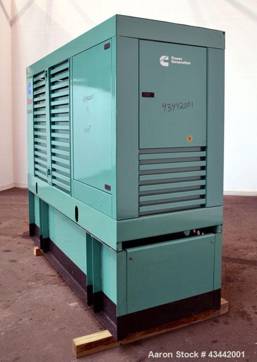 Used Cummins Onan 125 kW diesel generator set.Cummins model 125DGEA SN0B960598871.Cummins 6CT8.3-G engine rated 207 HP at 1800 RPM SN-45310956. 3/60/277/480V. 225 Amp main-line circuit breaker. Weath...