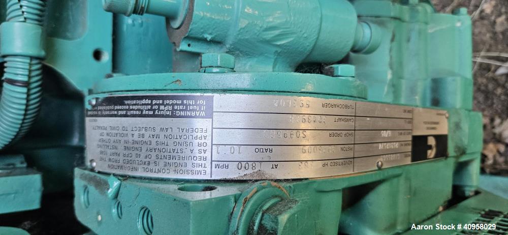 Used Onan 250 kW Natural Gas Generator | Model 250GEBC | Cummins G1A855G3 Engine | 480V | 570 Hours (2005)