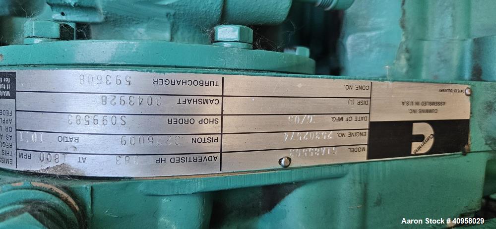 Used Onan 250 kW Natural Gas Generator | Model 250GEBC | Cummins G1A855G3 Engine | 480V | 570 Hours (2005)