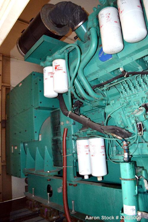 Used Cummins 750 kW standby / 680 kW prime diesel generator set.. Cummins model 750DFHA SN-K970658005. Cummins QST30-G2 engine rated 1200 HP at 1800 RPM SN-37178092. 3/60/277-480V. PowerCommand digit...