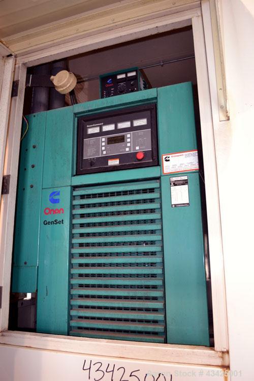 Used Cummins 750 kW standby / 680 kW prime diesel generator set.. Cummins model 750DFHA SN-K970658005. Cummins QST30-G2 engine rated 1200 HP at 1800 RPM SN-37178092. 3/60/277-480V. PowerCommand digit...