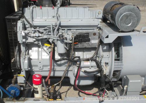 Used Detroit Diesel / Spectrum 205 kW diesel generator set, model 200DSE, SN-661638. Detroit Diesel Series 40, 4-cycle Turbocharged and air-to air charge cooled, International engine family DTA 530E ...