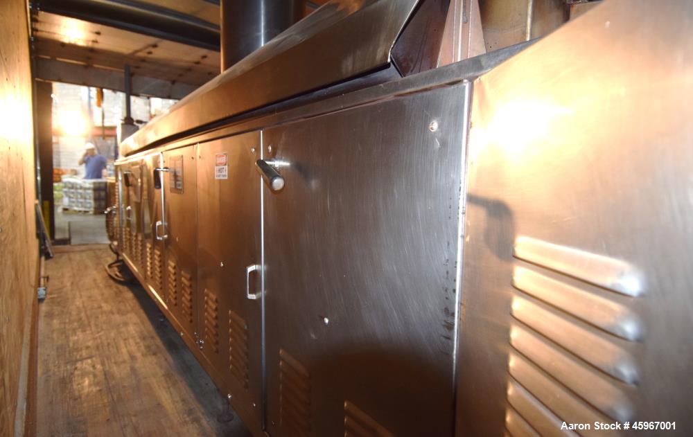 Used SDMO XS 1000K Diesel Generator. 1000kVA/800kW, 3 x 400Volt, 50Hz. Equipped with a MTU/Mercedes engine and Leroy Sommer LSA 501 S4 generator. Installed in a 40' container, including 5000 litre di...