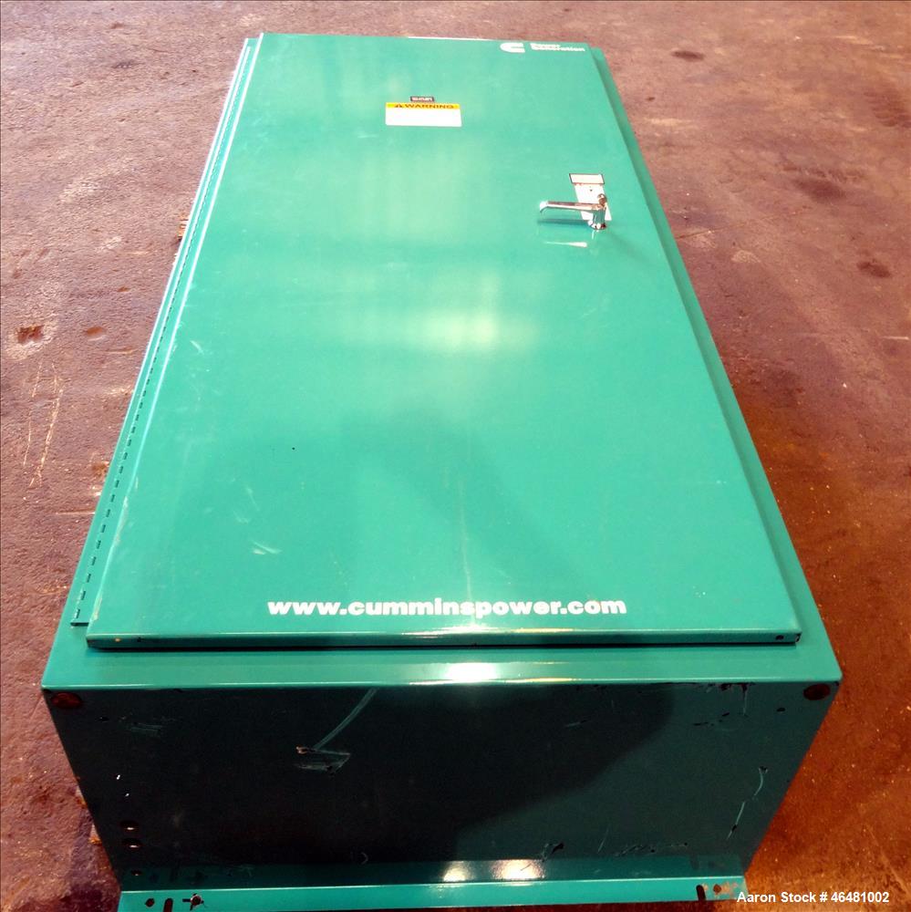 Used Cummins 600 Amp transfer switch, model OTECSEC-7644976, 208 volt, serial number C090236486