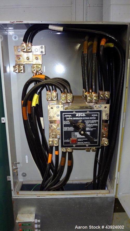 Used Onan Transfer Switch, 600 Amps, Model OT 600.  3/60/480 Volt.  Serial  #H940551745.