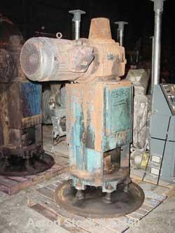 USED: Pfaudler 7RWFFG, model FMDWV-50700-EJD. 15:1 overall ratio double reduction drive assembly. Primary ratio 1.5:1, secondary ratio 10:1. Complete with double stack-up 5.5" mechanical seal and lub...