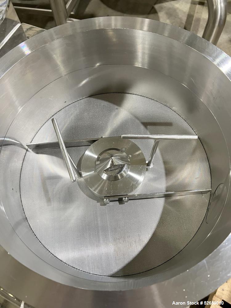 Used- Fuji Paudal Marumerizer Spheronizer, Model QJ400TG, 316 Stainless Steel contact parts. 4L batch size. 8" diameter feed...