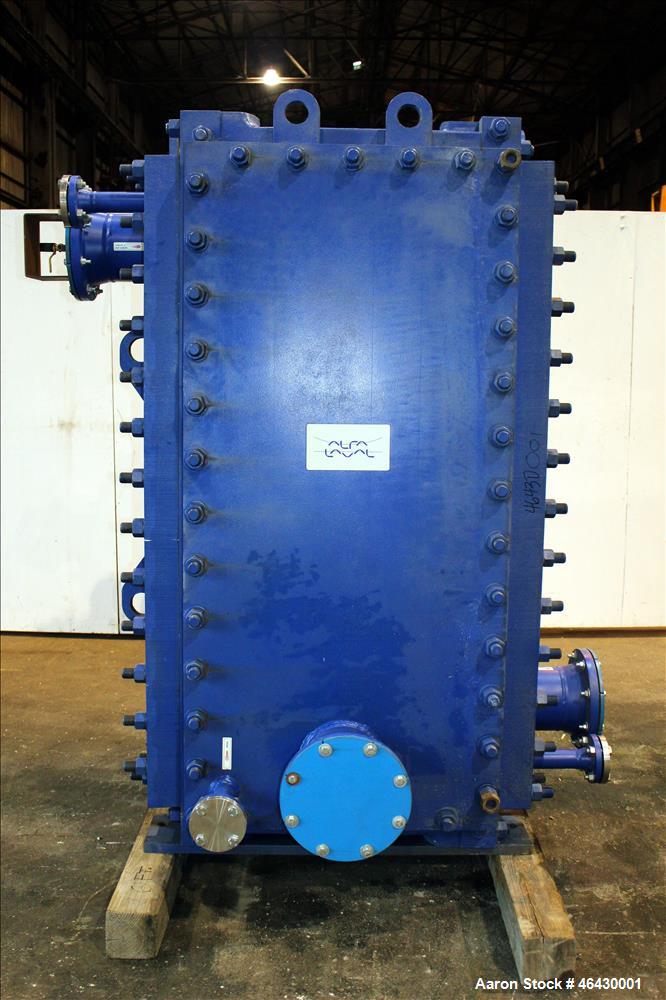 Unused- Alfa-Laval Compabloc Welded Plate Heat Exchanger, 2063.4 Square Feet Surface Area, Model CPL75-V-300, Vertical. (300) 316L Stainless steel plates. Hot side rated 150 psi/Full Vacuum at -20 to...