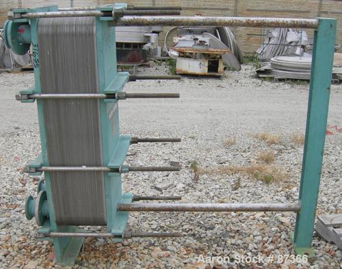 USED: Alfa Laval plate heat exchanger, model P31-LS. Approximately 268 square feet, 316 stainless steel. (78) Approximate 16" wide x 44" long plates rated 6 kg/cm2 (85 psi). 3" inlet/outlet. Expandab...