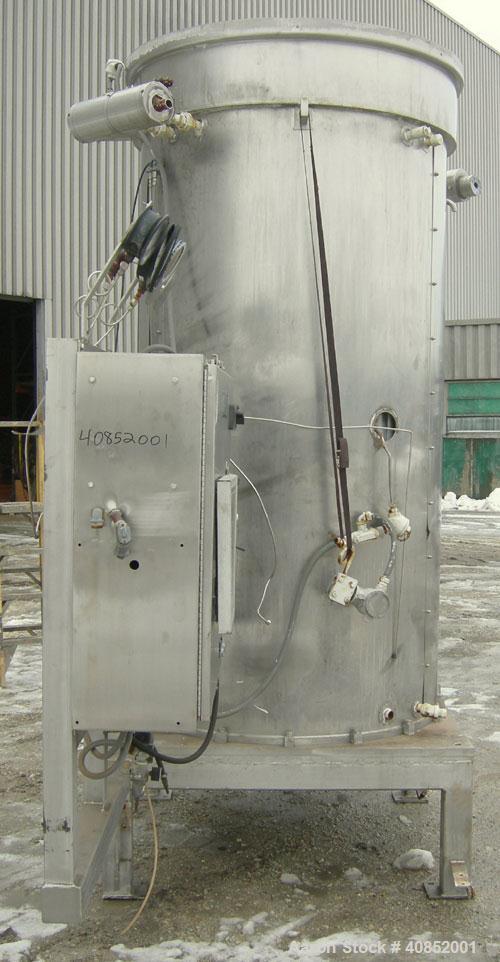 Used Groen DR Series Scraped Surface Heat Exchanger/Evaporator. Approximately 150 square feet, 4000 pound an hour capacity, model DR-4284, 316L stainless steel. The Groen DR Series Scraped Surface He...