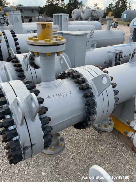 Used Wuxi Chemical Equipment Horizontal 333 sq. ft. Shell and Tube Heat Exchanger. Duplex 2205 stainless steel tubes rated 288.3 psi at 32 to 330 degrees F, 16' 7'' tube length. Duplex 2205 shell rat...