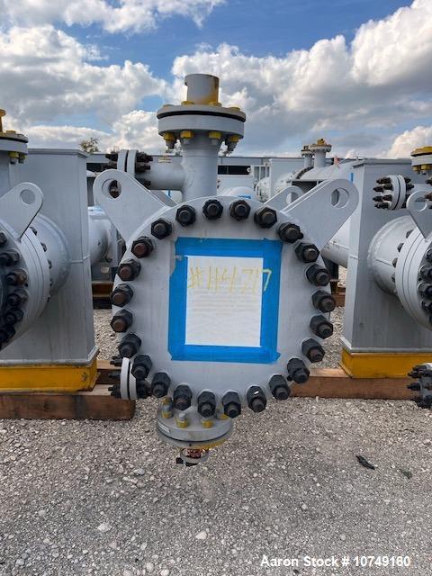 Used Wuxi Chemical Equipment Horizontal 333 sq. ft. Shell and Tube Heat Exchanger. Duplex 2205 stainless steel tubes rated 288.3 psi at 32 to 330 degrees F, 16' 7'' tube length. Duplex 2205 shell rat...