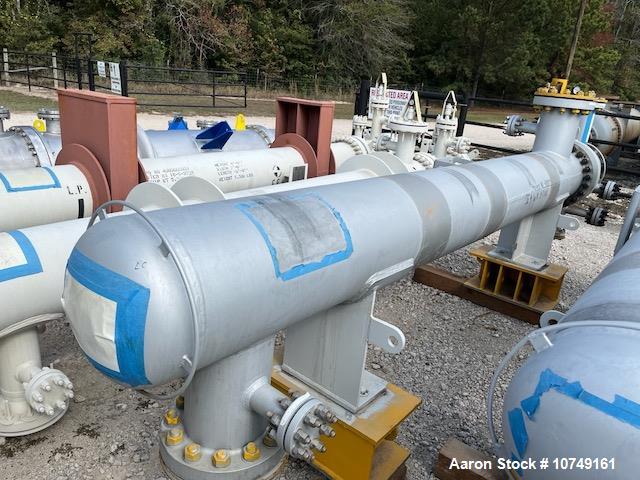 Used Wuxi Chemical Equipment 272 Square Foot Horizontal Shell and Tube Heat Exchanger. Duplex 2205 stainless steel tubes rated 532 psi at 32 to 430 degrees F, 10' 6'' Tube length. Carbon steel head. ...