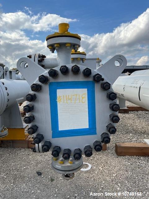 Used Wuxi Chemical Equipment 333 Square Foot Shell and Tube Heat Exchanger, Horizontal. Duplex 2205 stainless steel tubes rated 288.3 psi at 32 to 330 degrees F, 16' 7'' Tube length. 15'' Shell diame...