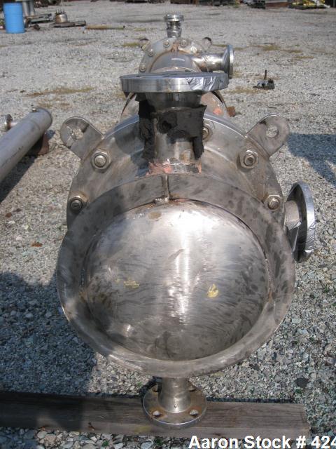 Used Atlas Heat shell and tube exchanger, 237 square feet. 316L stainless steel tubes, tube sheets, shell and bonnets, with (151) .75" x 8' long tubes, rated 100 psi and full vacuum at 300 f tube sid...