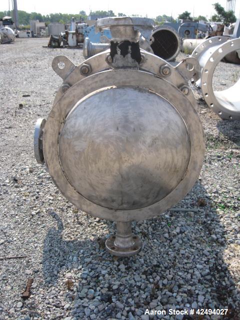 Used Atlas Heat shell and tube exchanger, 403 square feet. 316L stainless steel tubes, tube sheets, shell and bonnets, with (257) .75" x 8' long tubes, rated 100 psi and full vacuum at 300 f tube sid...