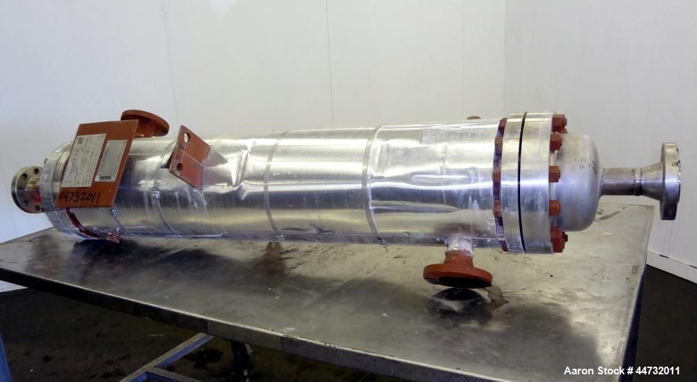 Used Doyle and Roth Single Pass Shell & Tube Heat Exchanger, 48 Square Feet, Vertical. Carbon steel shell rated 125 psi/Full Vacuum at -20 to 400 degrees F. (55) 3/4” Diameter x 54” long 316L stainle...
