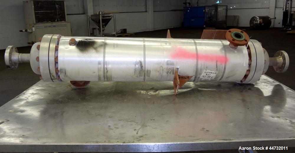 Used Doyle and Roth Single Pass Shell & Tube Heat Exchanger, 48 Square Feet, Vertical. Carbon steel shell rated 125 psi/Full Vacuum at -20 to 400 degrees F. (55) 3/4” Diameter x 54” long 316L stainle...