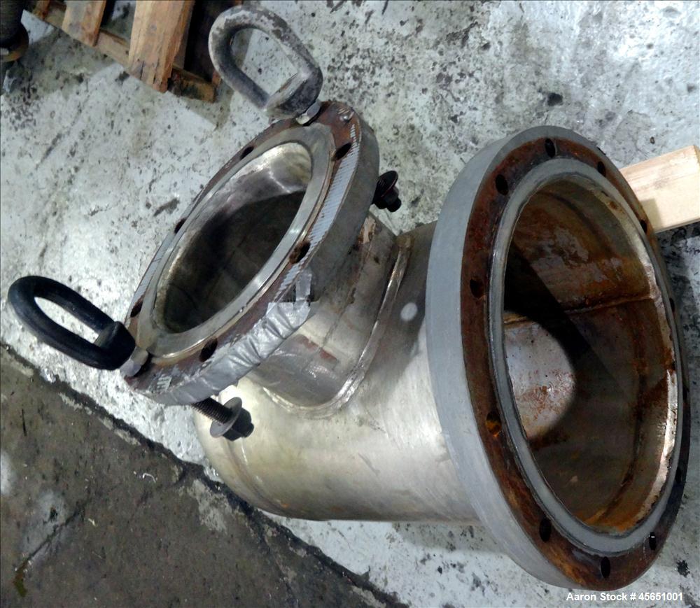 Used Doyle & Roth Shell & Tube Heat Exchanger, 238 Square Feet, Horizontal, Single pass, straight tube. 304 Stainless steel heads and tubes. Carbon steel shell. Shell and tubes rated 75 psi @ 400 deg...