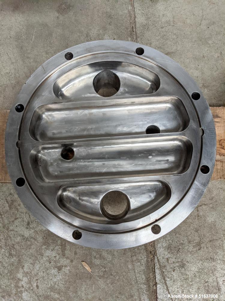 Used Enerquip Shell & Tube Heat Exchanger, Stainless Steel, Vertical. Approximate 109 square feet. 304L Stainless steel shell rated 150 psi at -20 to 375 degrees F. (104) 316L Stainless steel straigh...