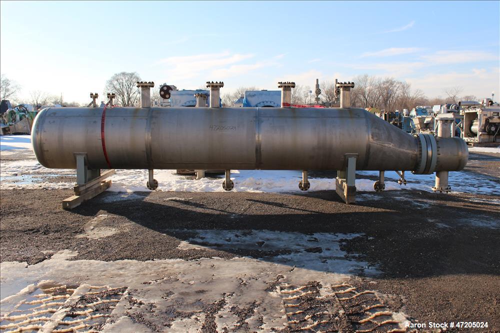 Unused- Perry Products "U" Tube Heat Exchanger, 1753 Square Foot, Model KTUSS-24X42, Horizontal. 304L Stainless steel shell rated Full Vacuum & 359 psi at -55 to 150 degrees F. (215) 3/4" Diameter x ...