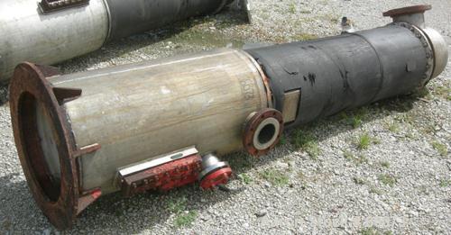 USED: Roben single pass shell and tube heat exchanger, 201 square feet, vertical. Carbon steel shell rated 100 psi at 212 deg F, (206) 3/4" diameter x 5' long 316 stainless steel tubes rated 50 psi/F...